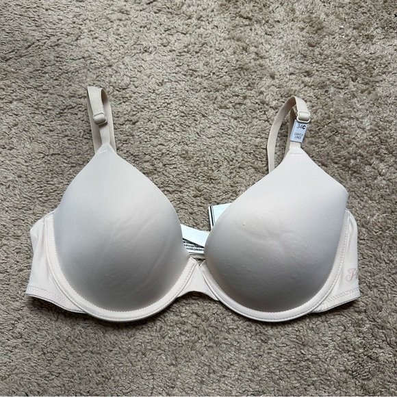 NWT Victoria Secret Lightly Lined T-Shirt Bra - Picture 2 of 5